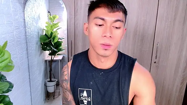 PinooyMilker online show from 11/05/25, 03:06