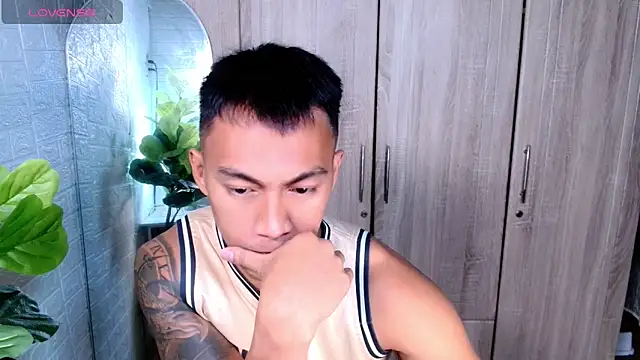 PinooyMilker online show from 04/16/26, 05:14