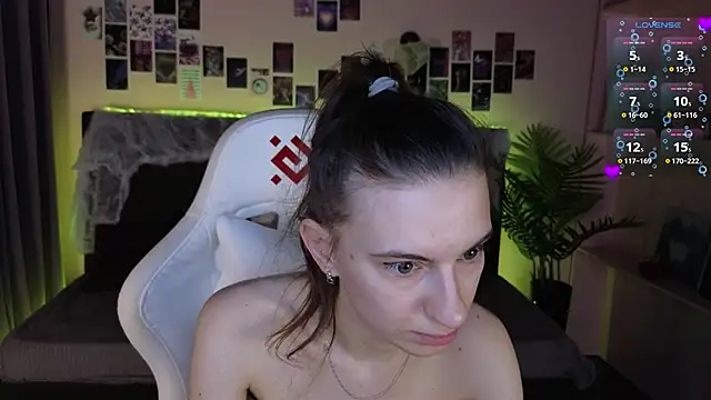 kaleriyaa  online show from 11/04/25, 01:27