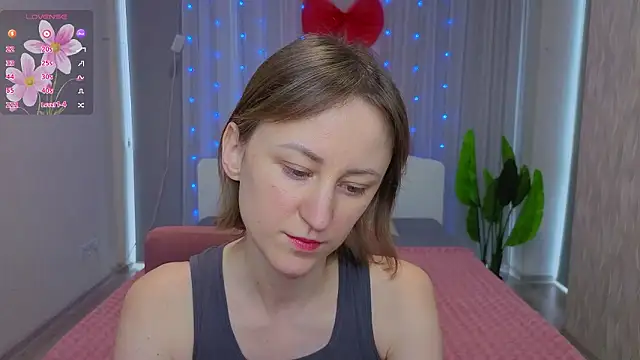 LuluChiiii online show from 02/11/26, 09:47