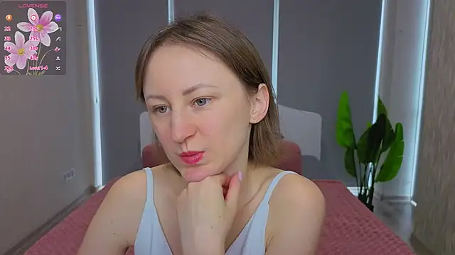 LuluChiiii online show from 03/03/26, 11:05