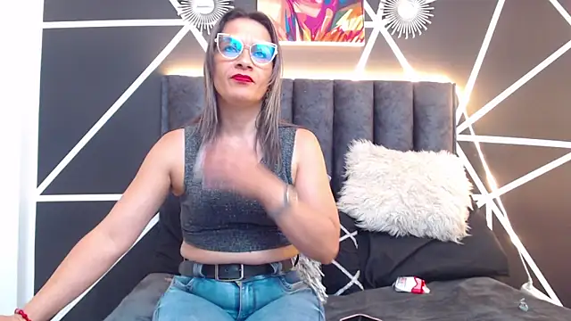 GabrielandAbigail online show from 03/10/26, 04:23