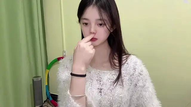 Nicole-13 online show from 12/19/25, 11:39