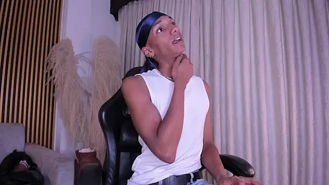 JulienSaint online show from 04/15/26, 12:12