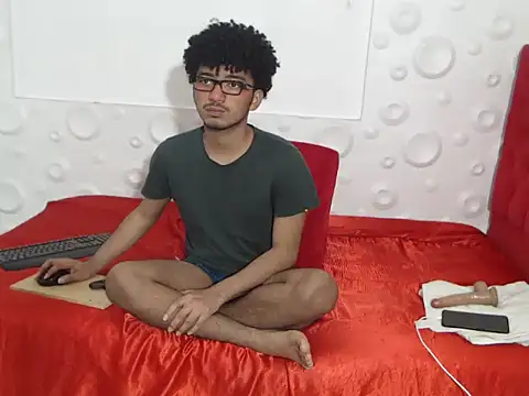 felipecams123 online show from 09/27/25, 01:10