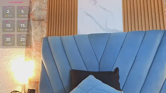 nathalia koch  online show from 04/24/26, 10:34