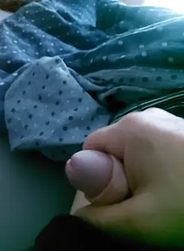 nikfu274 online show from 10/06/25, 07:17