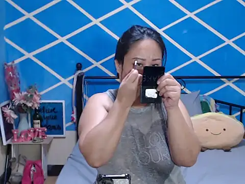 jengrey online show from 09/13/25, 10:09