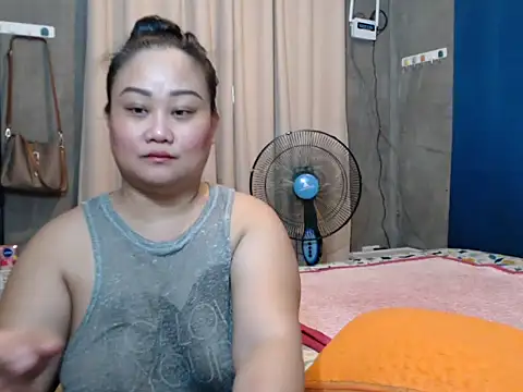 jengrey online show from 10/22/25, 02:12