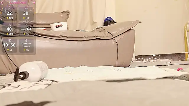 fox-yiyi online show from 04/18/26, 11:58