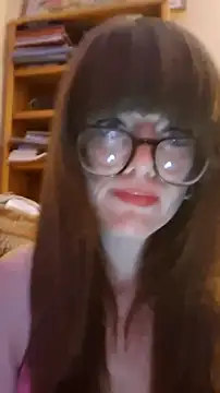 Snapshot of NovaVade chatting on 02/21/26, 08:37 NovaVade online show from 02/21/26, 08:37