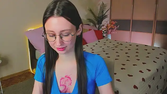 YourLovellyStory online show from 04/20/26, 12:41