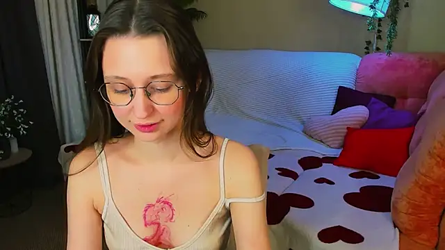 YourLovellyStory online show from 05/30/26, 04:37