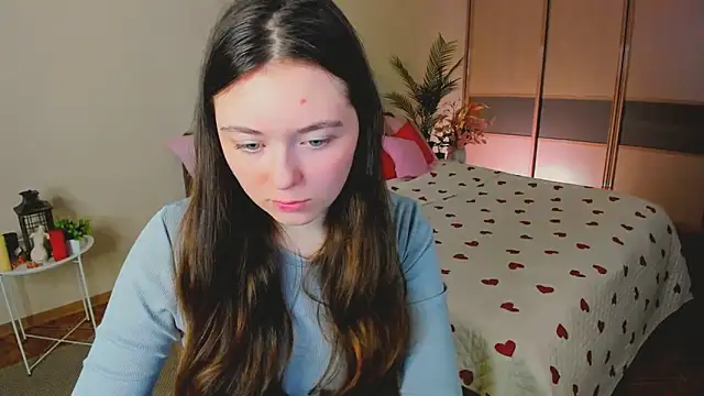 AlluringLookk online show from 04/22/26, 04:52