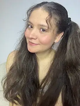 Emilyybennet  online show from 03/12/26, 01:01