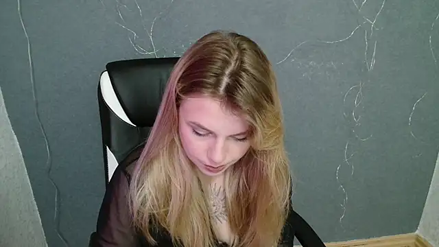 AngelicaHollywood online show from 11/23/25, 08:08