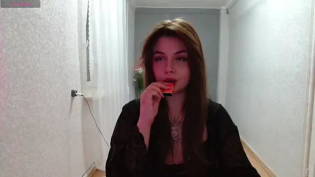 Snapshot of AngelicaHollywood chatting on 06/18/26, 06:56 AngelicaHollywood online show from 06/18/26, 06:56