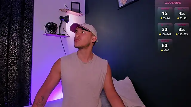 MarkSantozz online show from 04/15/26, 07:32