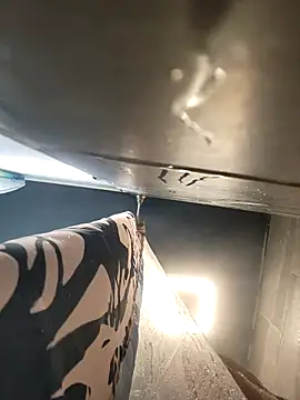 chocolate bella online show from 10/03/25, 09:23