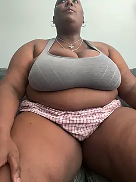 Cocomamii1 online show from 03/15/26, 07:31