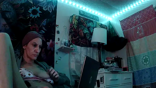 gypsyadventures1 online show from 11/22/25, 06:45