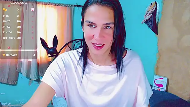 Snapshot of Azley_sweet chatting on 01/13/25, 03:26 Azley sweet online show from 01/13/25, 03:26