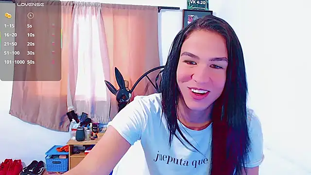 Snapshot of Azley_sweet chatting on 01/25/25, 12:26 Azley sweet online show from 01/25/25, 12:26