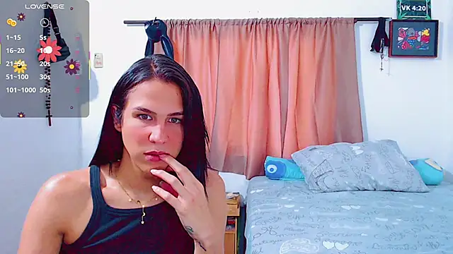 Snapshot of Azley_sweet chatting on 02/08/25, 07:59 Azley sweet online show from 02/08/25, 07:59