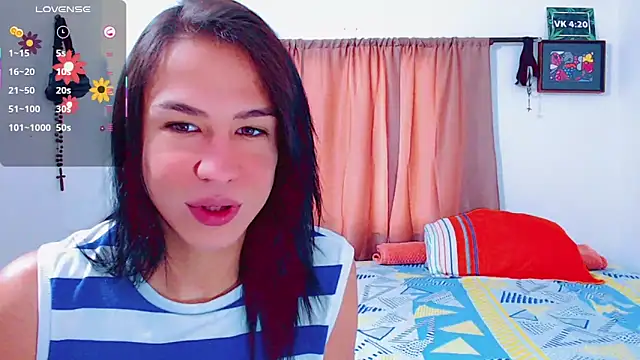 Snapshot of Azley_sweet chatting on 02/12/25, 01:27 Azley sweet online show from 02/12/25, 01:27