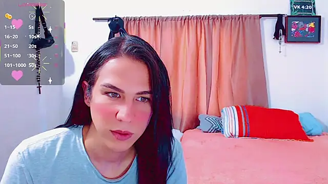 Snapshot of Azley_sweet chatting on 02/14/25, 05:14 Azley sweet online show from 02/14/25, 05:14