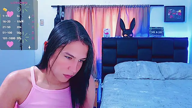 Snapshot of Azley_sweet chatting on 03/12/25, 01:08 Azley sweet online show from 03/12/25, 01:08