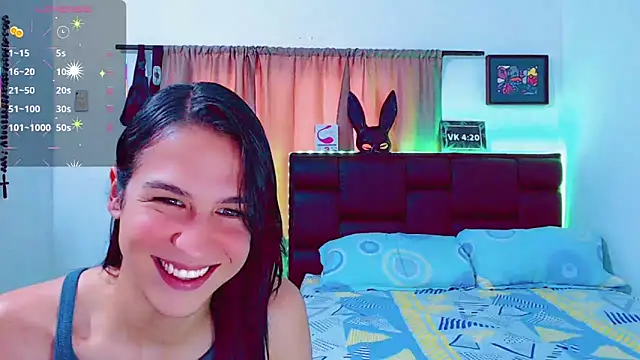 Snapshot of Azley_sweet chatting on 03/17/25, 07:37 Azley sweet online show from 03/17/25, 07:37
