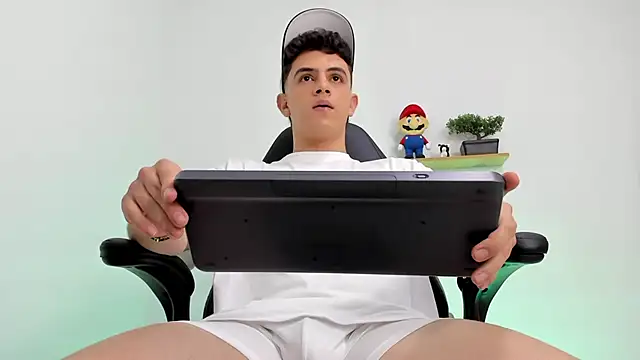 Mikecooper online show from 02/03/26, 02:53