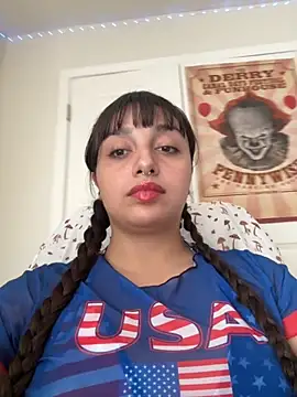 CharmingMaddie online show from 09/30/25, 03:17