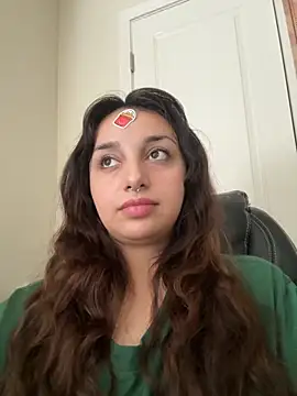 CharmingMaddie online show from 11/08/25, 03:45