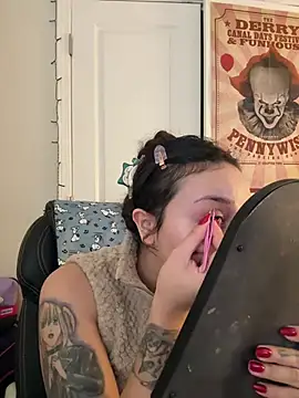 CharmingMaddie online show from 02/17/26, 04:46