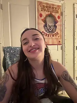 CharmingMaddie online show from 04/18/26, 05:11