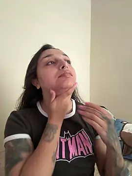 CharmingMaddie online show from 05/22/26, 04:45