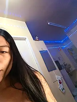 Snapshot of yumi_yum chatting on 04/23/26, 03:25 yumi yum online show from 04/23/26, 03:25