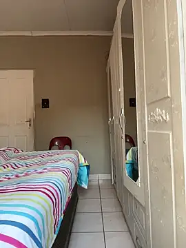 Snapshot of xxxversacejay chatting on 10/10/25, 05:39 xxxversacejay online show from 10/10/25, 05:39