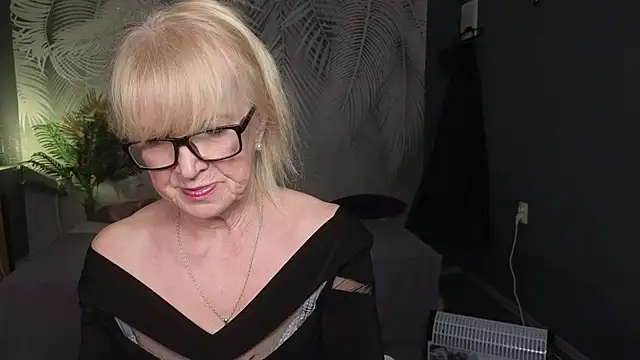 Sabina Ros online show from 03/02/26, 07:37