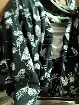 Love-pari077 online show from 11/07/25, 01:05