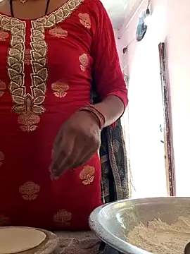 Love-pari077 online show from 11/12/25, 04:13