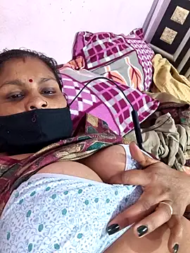 Love-pari077 online show from 02/01/26, 02:59