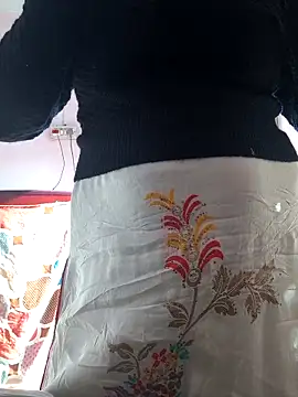 Love-pari077 online show from 02/17/26, 03:47