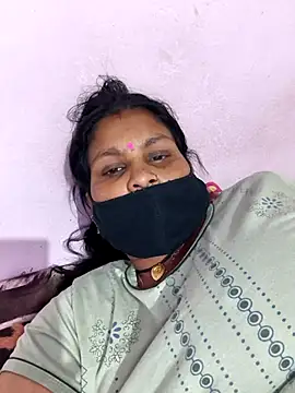 Love-pari077 online show from 04/15/26, 05:31