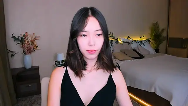 Snapshot of SoulHarmoonyy chatting on 09/16/25, 01:23 SoulHarmoonyy online show from 09/16/25, 01:23