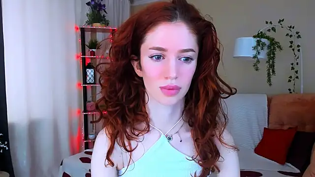 ChristinaConteeree online show from 07/05/26, 04:19