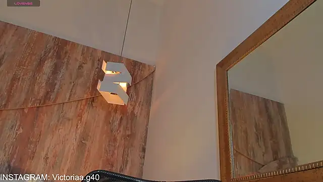 victoria giraldo online show from 11/09/25, 03:05