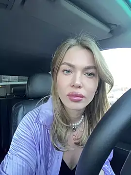 Snapshot of miss_veroNika chatting on 06/01/26, 05:20 miss veroNika online show from 06/01/26, 05:20